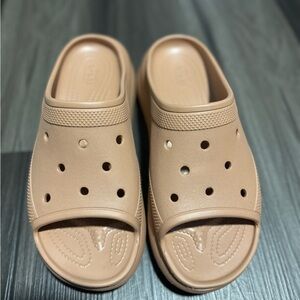 Crocs Unisex Classic Crush Sandal